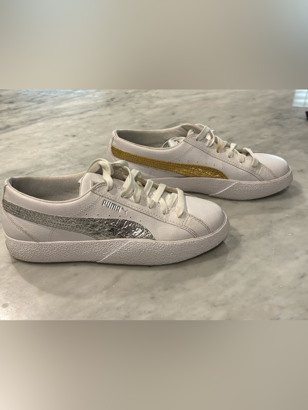 Puma Club Esito Metallic Formstrip Low Top Tennis Shoes White Gold Silver 8.5